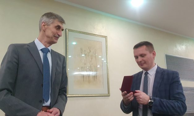 В клубе Заслуженных энерго-IT-шников — новенький.